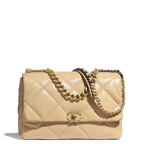 bolsa chanel 19 maxi preço|Descubra quanto custa uma bolsa da Chanel! .